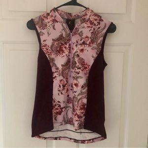 Sheila Moon Cycling Sleeveless Floral Paisley Print Top with Back Pockets size M